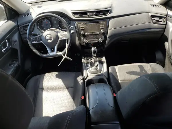 JN8AT2MT4HW147351 2017 NISSAN ROGUE - Image 8