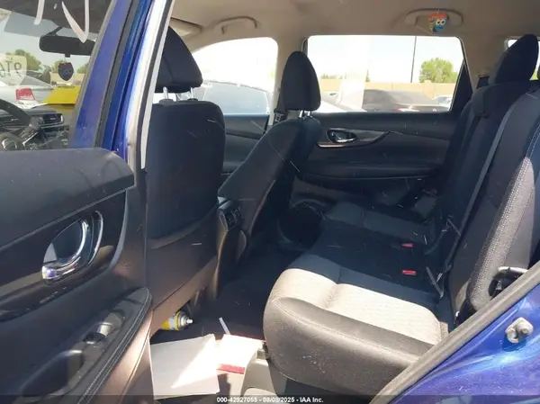 JN8AT2MT4HW149228 2017 NISSAN ROGUE - Image 8