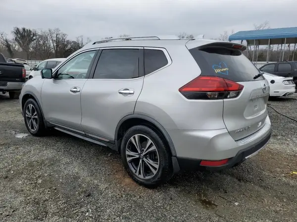 JN8AT2MT4HW150279 2017 NISSAN ROGUE - Image 2