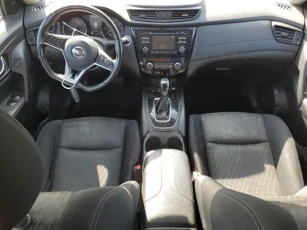 JN8AT2MT4HW152940 2017 NISSAN ROGUE - Image 8