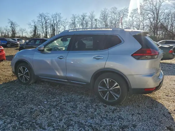 JN8AT2MT4HW154347 2017 NISSAN ROGUE - Image 2