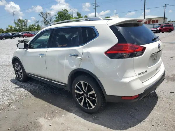 JN8AT2MT4HW380159 2017 NISSAN ROGUE - Image 2