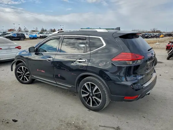 JN8AT2MT4HW380209 2017 NISSAN ROGUE - Image 2