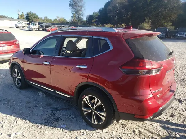 JN8AT2MT4HW380839 2017 NISSAN ROGUE - Image 2