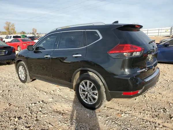 JN8AT2MT4HW382297 2017 NISSAN ROGUE - Image 2