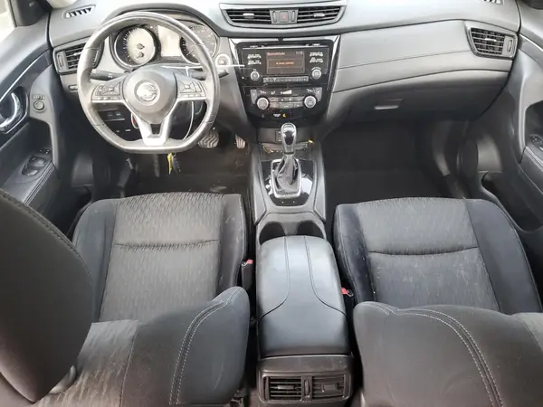 JN8AT2MT4HW383188 2017 NISSAN ROGUE - Image 8