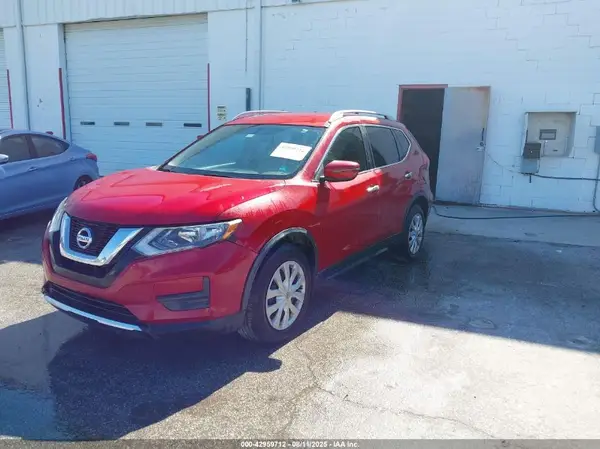 JN8AT2MT4HW384115 2017 NISSAN ROGUE - Image 2
