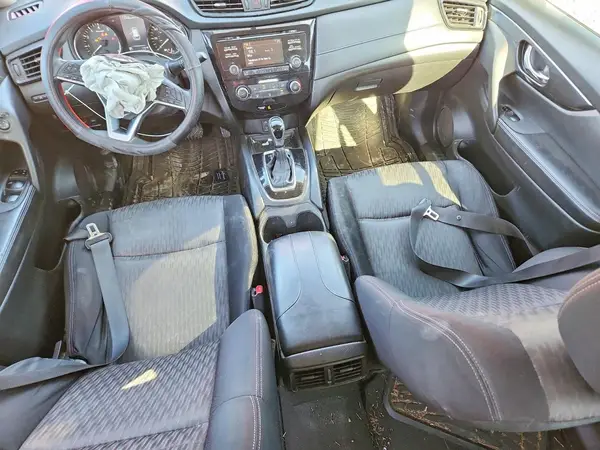 JN8AT2MT4HW389766 2017 NISSAN ROGUE - Image 8