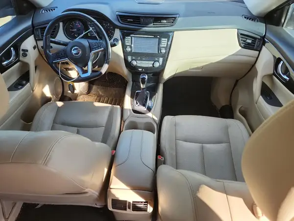 JN8AT2MT4HW390268 2017 NISSAN ROGUE - Image 8