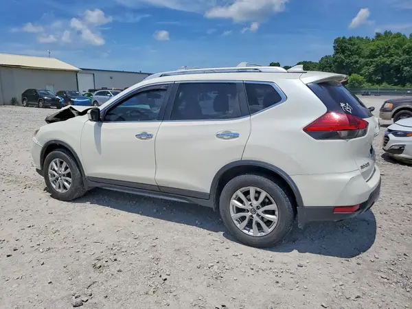 JN8AT2MT4HW393140 2017 NISSAN ROGUE - Image 2