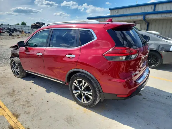 JN8AT2MT4HW393347 2017 NISSAN ROGUE - Image 2