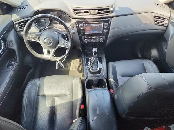 JN8AT2MT4HW393347 2017 NISSAN ROGUE - Image 8