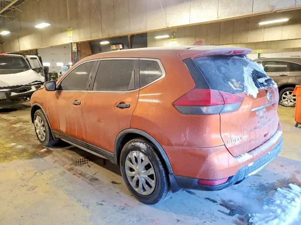 JN8AT2MT4HW393929 2017 NISSAN ROGUE - Image 2