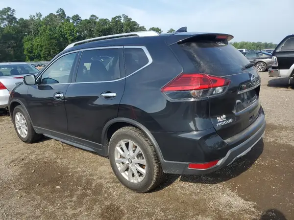 JN8AT2MT4HW395163 2017 NISSAN ROGUE - Image 2
