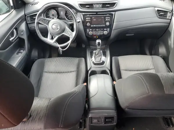 JN8AT2MT4HW395518 2017 NISSAN ROGUE - Image 8