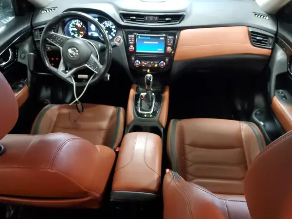 JN8AT2MT4HW398340 2017 NISSAN ROGUE - Image 8