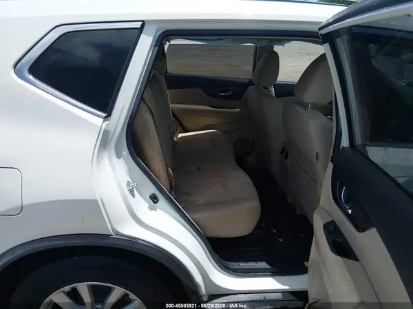 JN8AT2MT4HW399407 2017 NISSAN ROGUE - Image 8