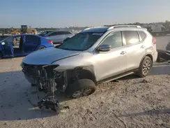 JN8AT2MT4HW400152 2017 NISSAN ROGUE