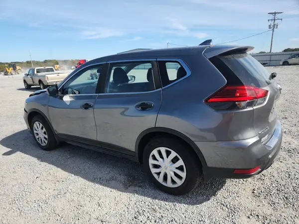 JN8AT2MT4HW400281 2017 NISSAN ROGUE - Image 2