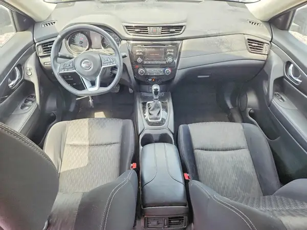 JN8AT2MT4HW401513 2017 NISSAN ROGUE - Image 8