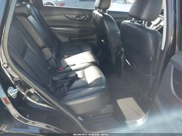 JN8AT2MT4HW402340 2017 NISSAN ROGUE - Image 8