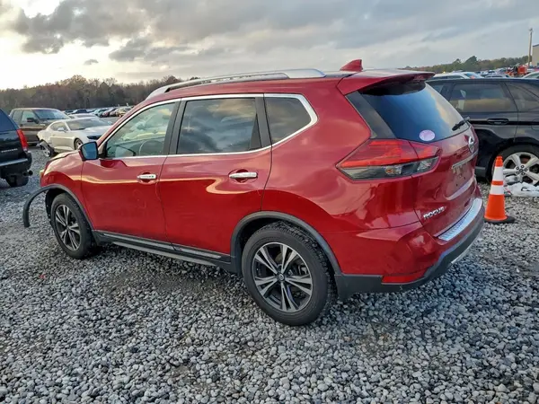JN8AT2MT4HW404007 2017 NISSAN ROGUE - Image 2