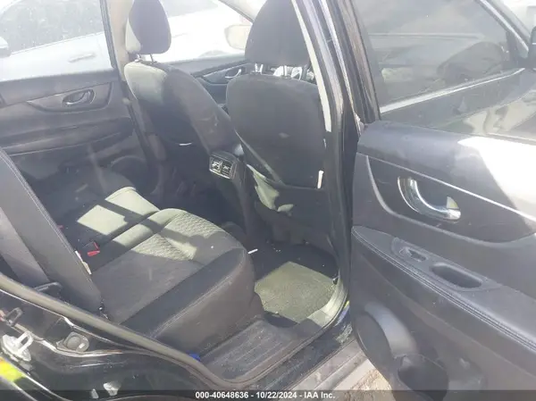 JN8AT2MT4HW404895 2017 NISSAN ROGUE - Image 8