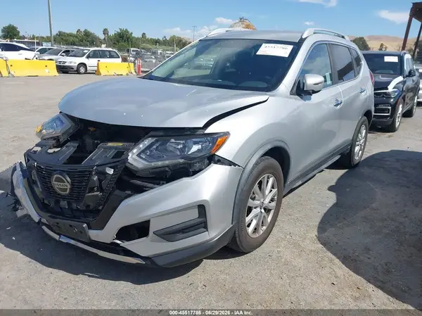 JN8AT2MT4JW454542 2018 NISSAN ROGUE - Image 2