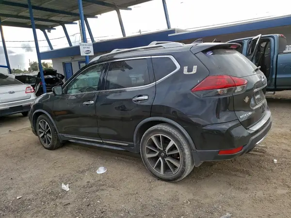 JN8AT2MT4JW455710 2018 NISSAN ROGUE - Image 2