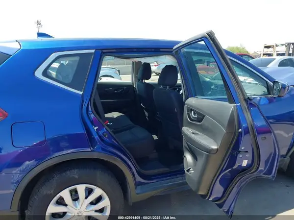 JN8AT2MT4JW461815 2018 NISSAN ROGUE - Image 8