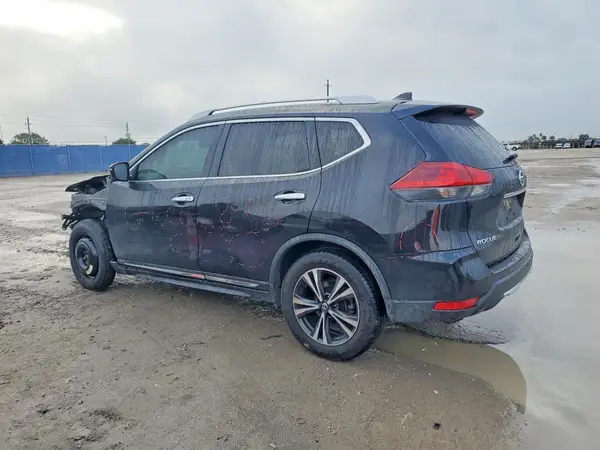 JN8AT2MT4JW463192 2018 NISSAN ROGUE - Image 2