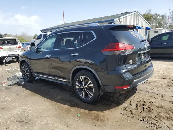 JN8AT2MT4JW465797 2018 NISSAN ROGUE - Image 2