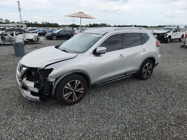 JN8AT2MT4JW466626 2018 NISSAN ROGUE - Image 1