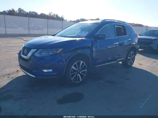 JN8AT2MT4JW467954 2018 NISSAN ROGUE - Image 2
