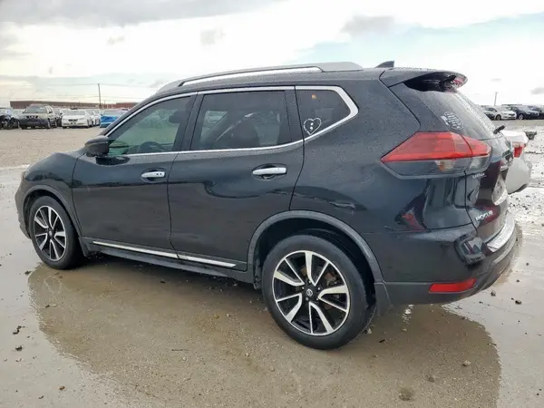 JN8AT2MT4JW468442 2018 NISSAN ROGUE - Image 2