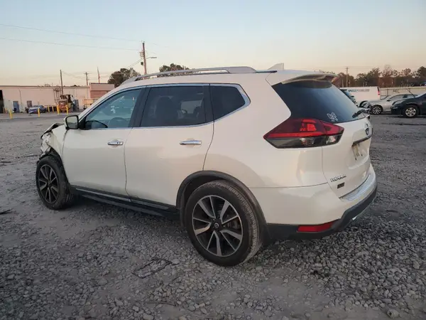 JN8AT2MT4JW468716 2018 NISSAN ROGUE - Image 2