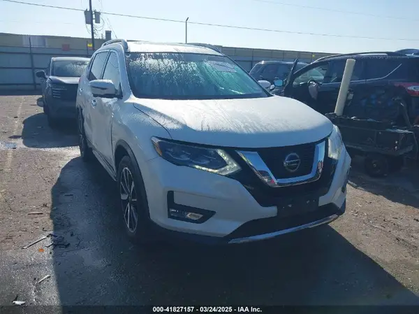 JN8AT2MT4JW469784 2018 NISSAN ROGUE - Image 1