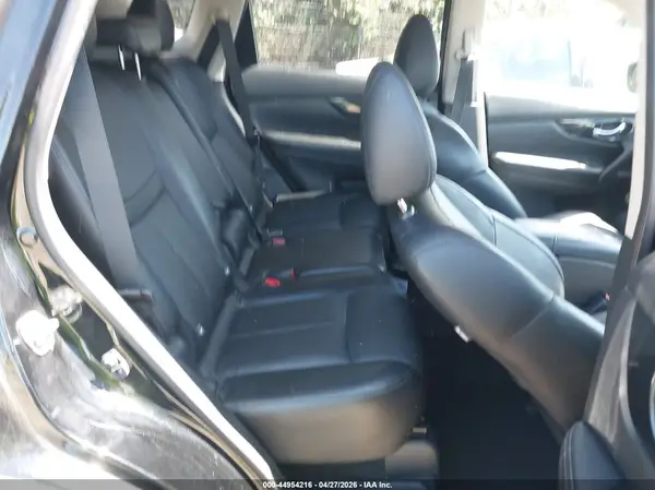 JN8AT2MT4JW485323 2018 NISSAN ROGUE - Image 8