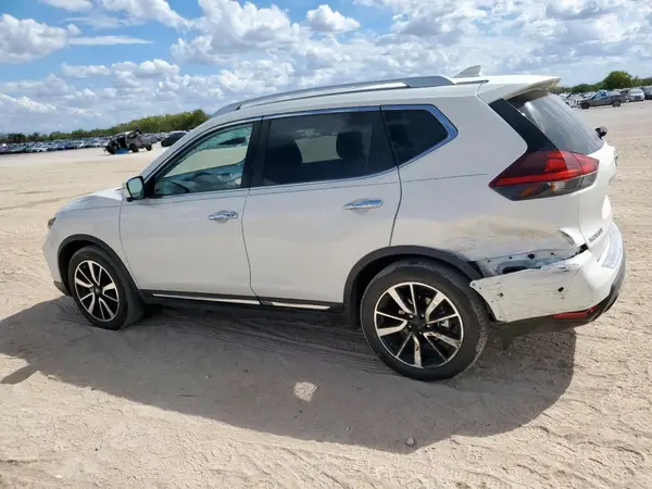 JN8AT2MT4JW486410 2018 NISSAN ROGUE - Image 2