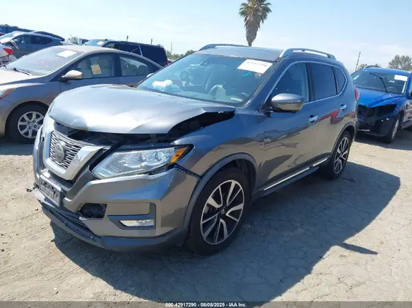 JN8AT2MT4JW490909 2018 NISSAN ROGUE - Image 2