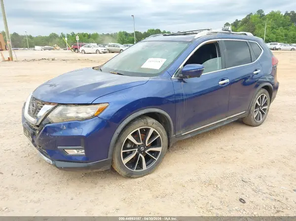 JN8AT2MT4JW491137 2018 NISSAN ROGUE - Image 2