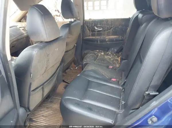 JN8AT2MT4JW491137 2018 NISSAN ROGUE - Image 8