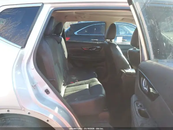 JN8AT2MT4JW491543 2018 NISSAN ROGUE - Image 8