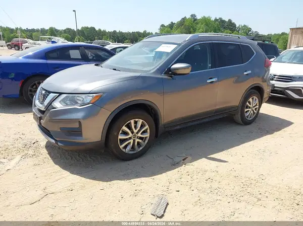 JN8AT2MT4KW250678 2019 NISSAN ROGUE - Image 2