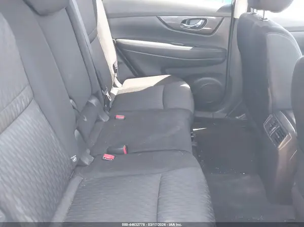 JN8AT2MT4KW251216 2019 NISSAN ROGUE - Image 8