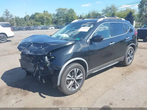 JN8AT2MT4KW252396 2019 NISSAN ROGUE - Image 2