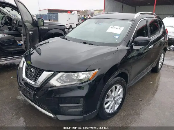 JN8AT2MT4KW254052 2019 NISSAN ROGUE - Image 2