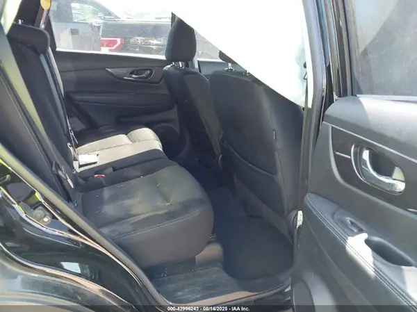 JN8AT2MT4KW257503 2019 NISSAN ROGUE - Image 8