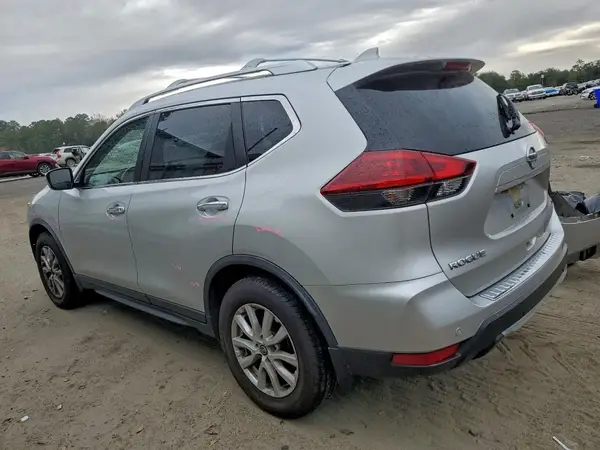 JN8AT2MT4KW258568 2019 NISSAN ROGUE - Image 2