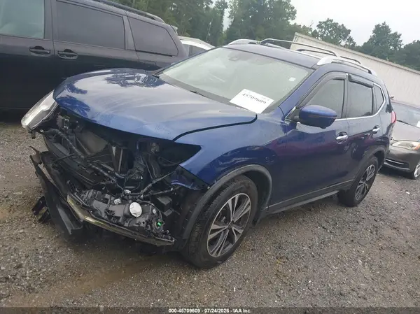 JN8AT2MT4KW258795 2019 NISSAN ROGUE - Image 2
